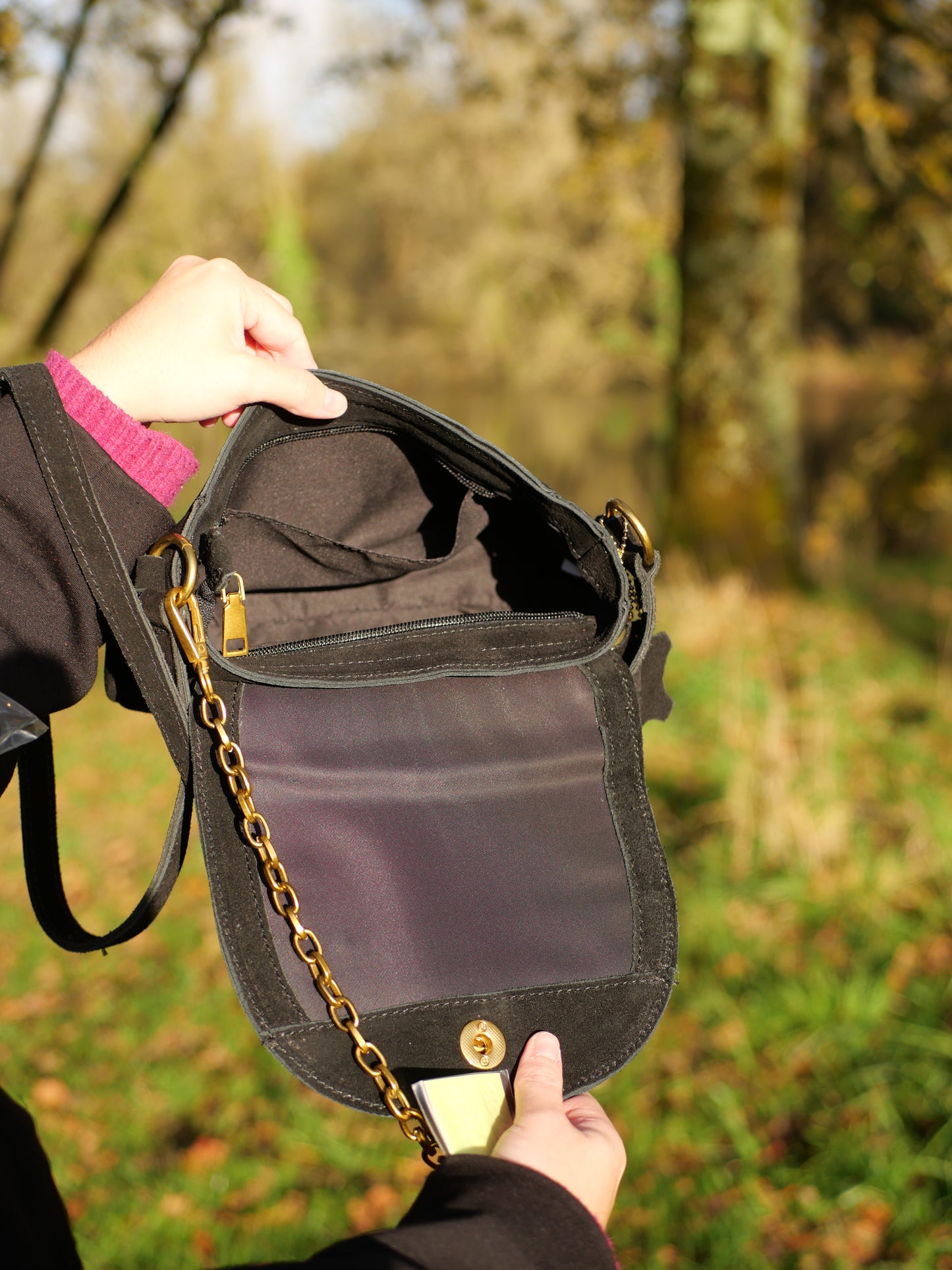 Sac noir chaine cuir daim veritable chez ceane