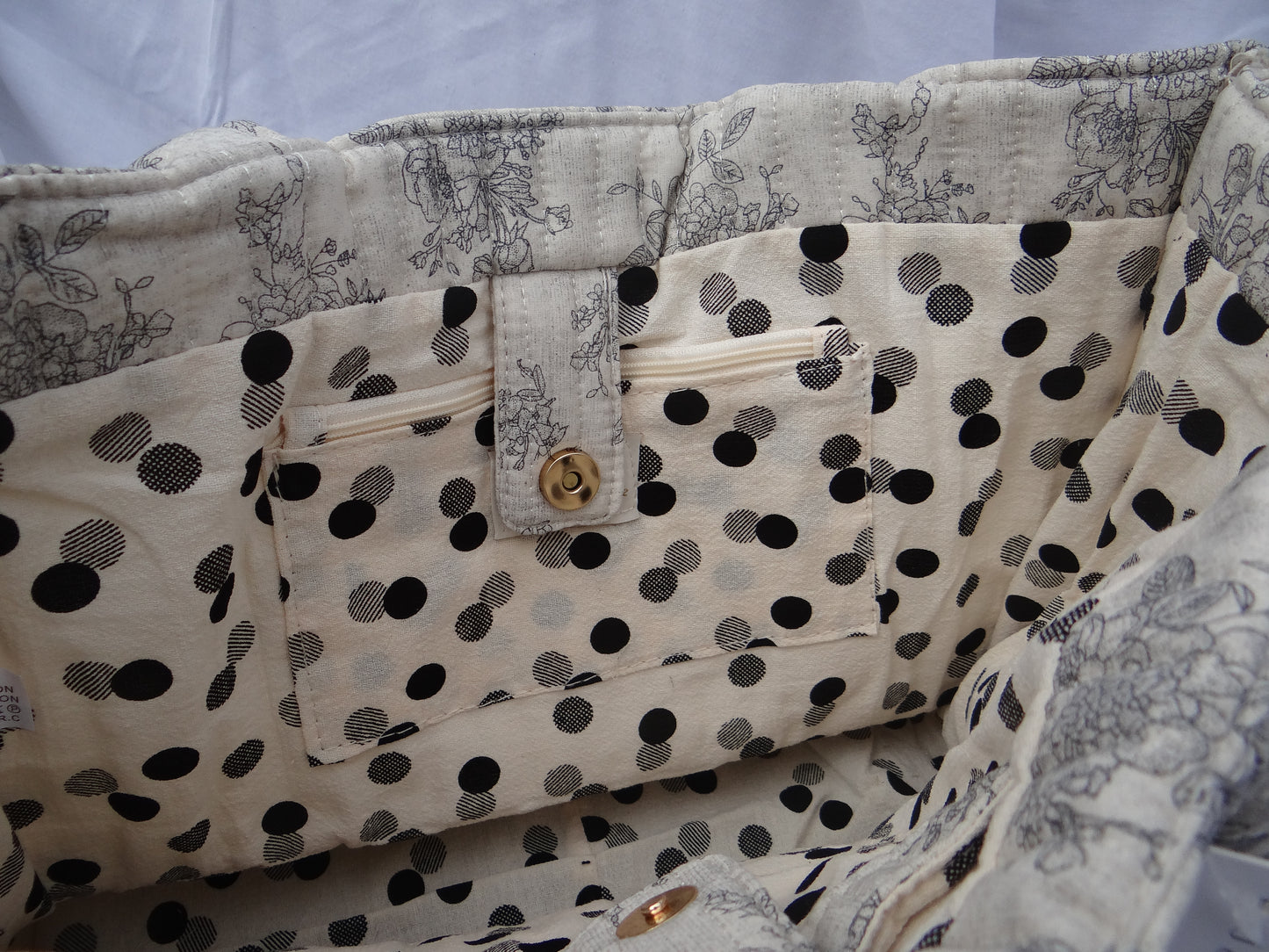 Intérieur sac cabas noir et blanc à poids pochette - Chez Ceane