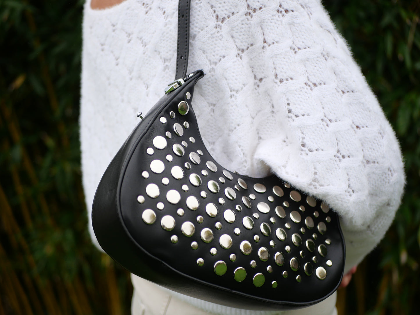 Sac Chez Ceane porté épaule noir sequin 