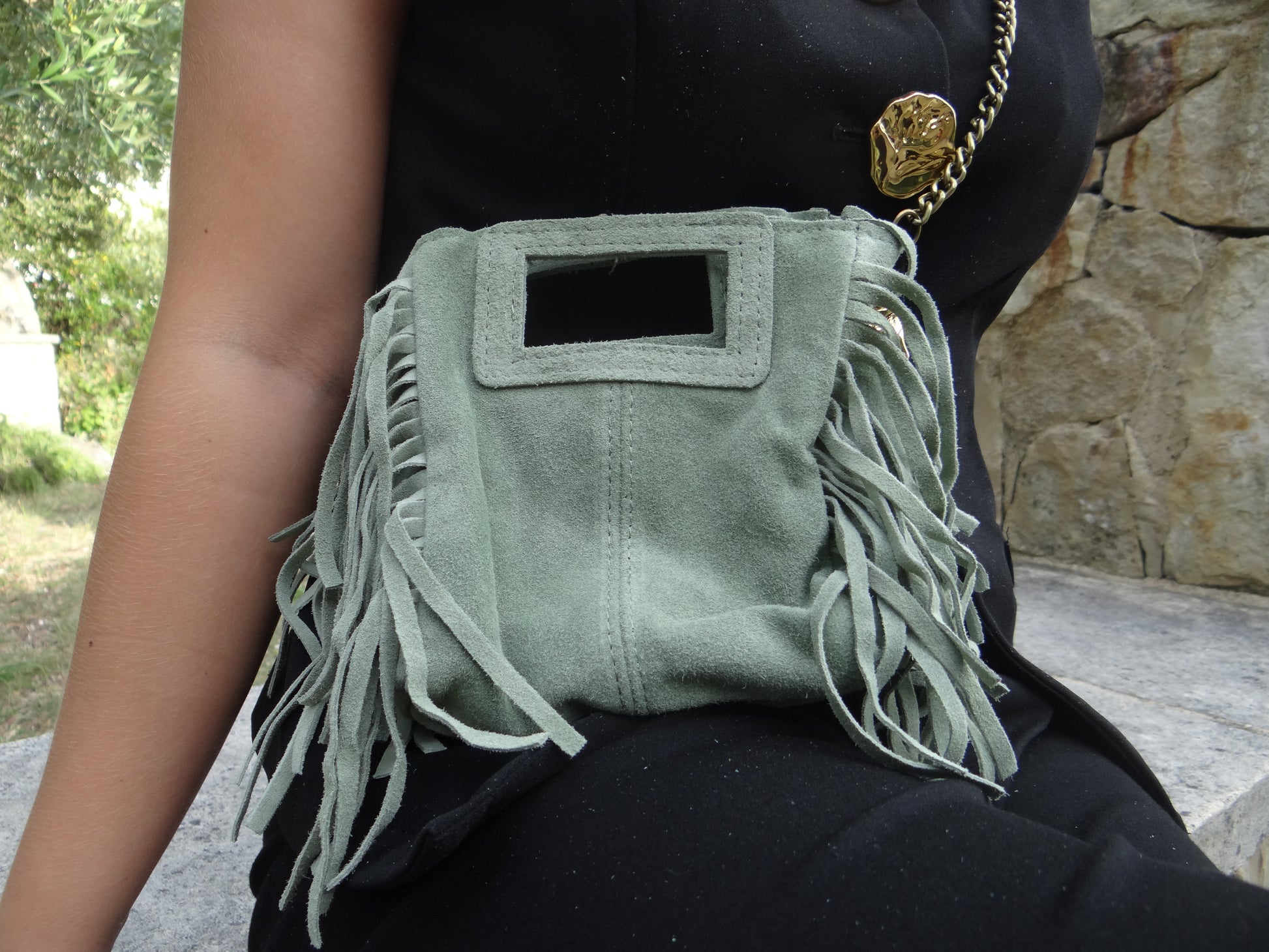 Sac à bandoulière  à frange en cuir véritable made in italie vert d'eau - Chez Ceane