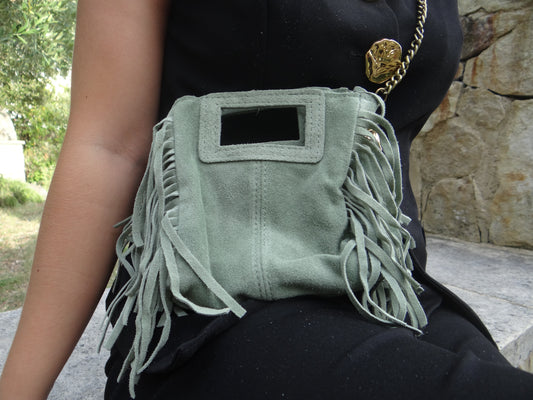 Sac à bandoulière  à frange en cuir véritable made in italie vert d'eau - Chez Ceane
