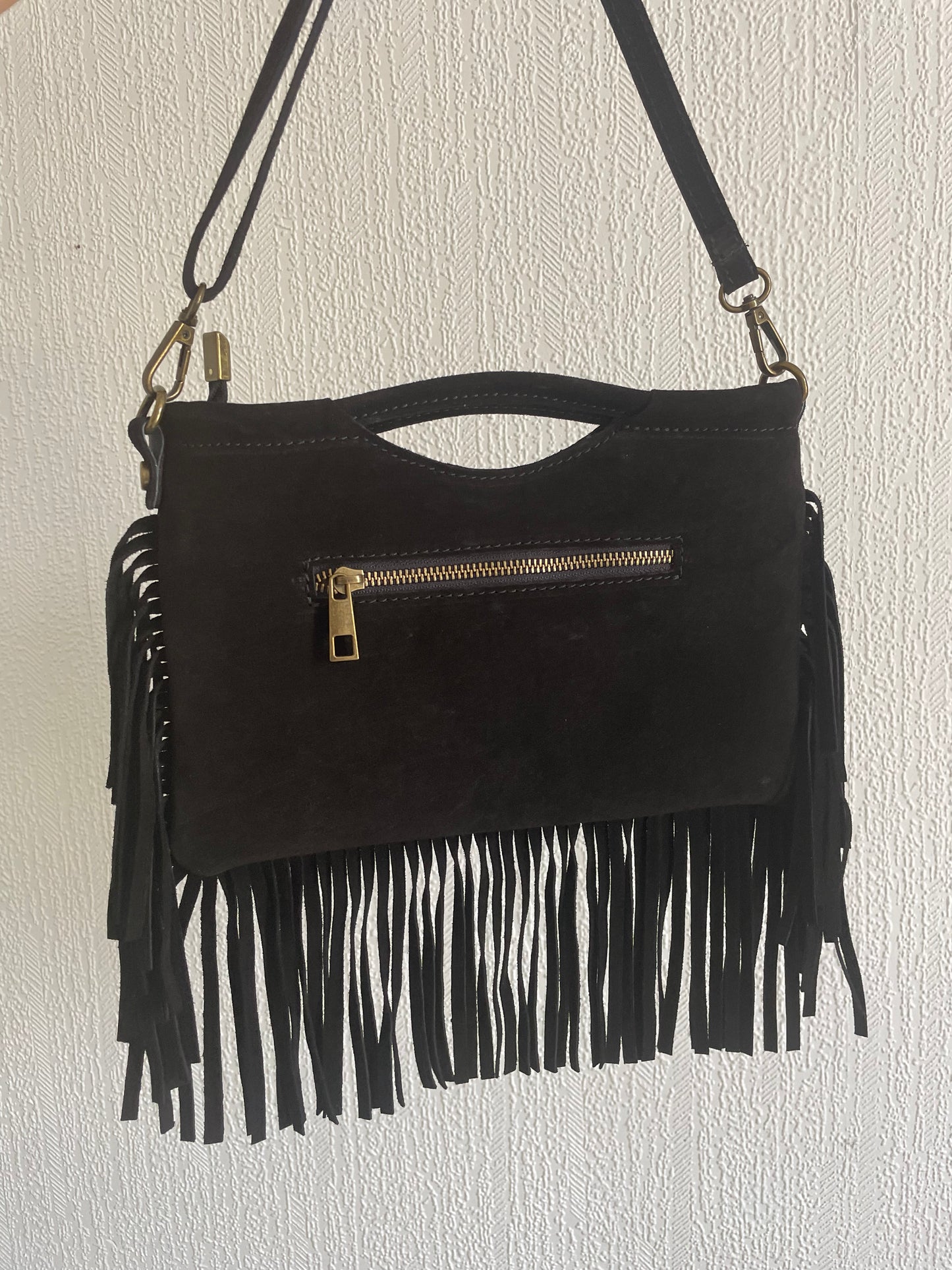 Sac bandoulière ou porté épaule noir à franges - Chez Ceane
