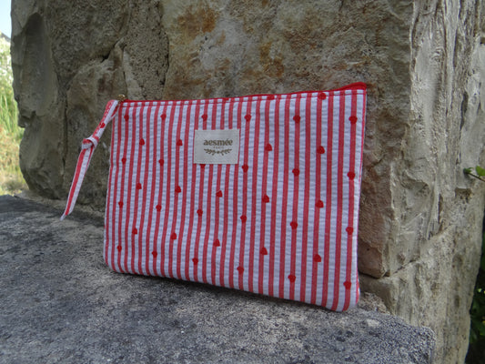 Trousse rouge et blanc rayé motif coeur - Chez Ceane